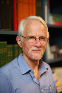 Dr Denis Loiselle